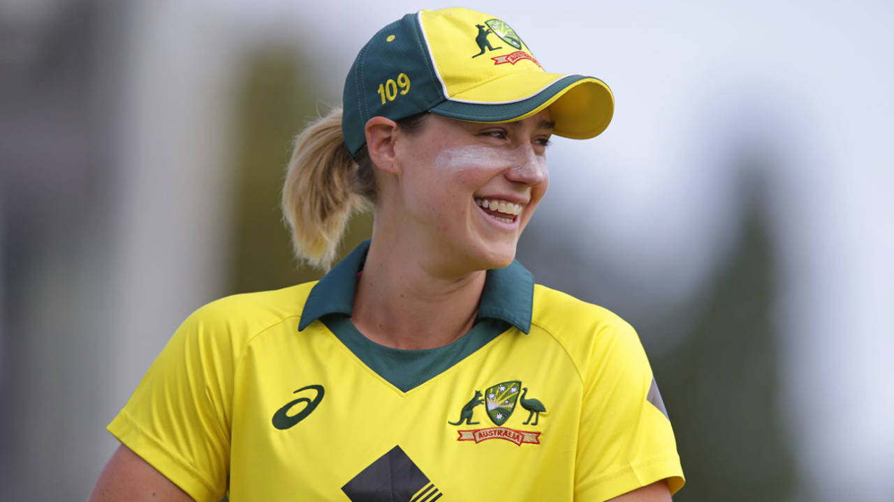 Ellyse Perry enjoyed a wonderful day with the ball, England v Australia, 3rd ODI, Women's Ashes, Canterbury, July 7, 2019