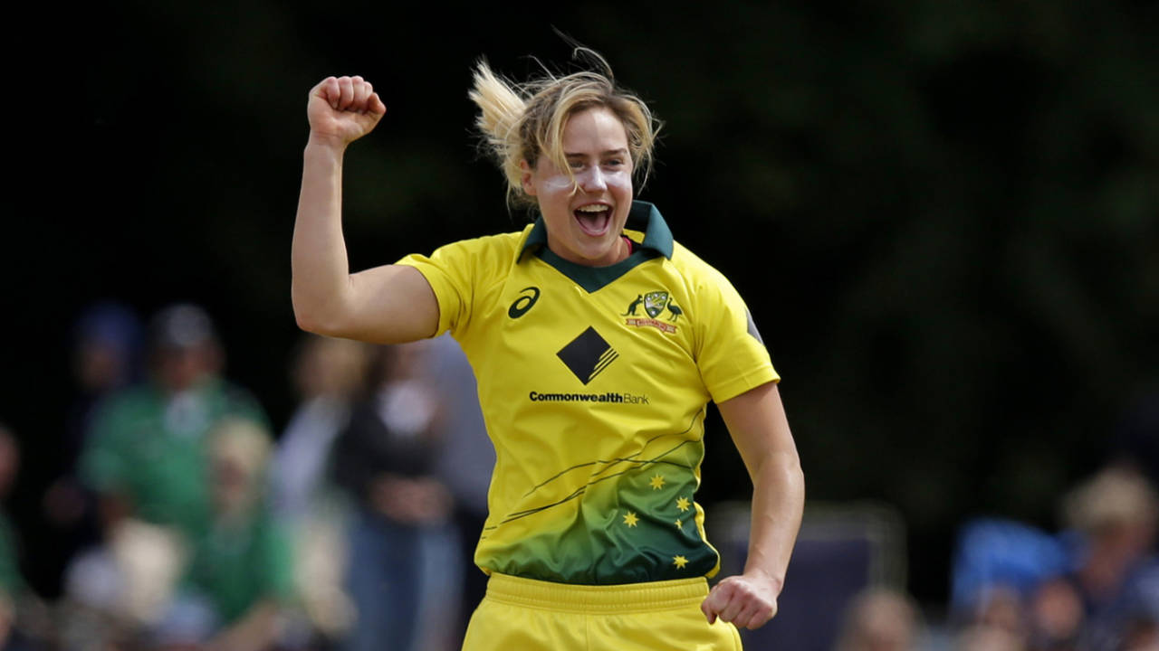 Ellyse Perry picked 7 for 22, the best by an Australian woman in ODIs&nbsp;&nbsp;&bull;&nbsp;&nbsp;Getty Images