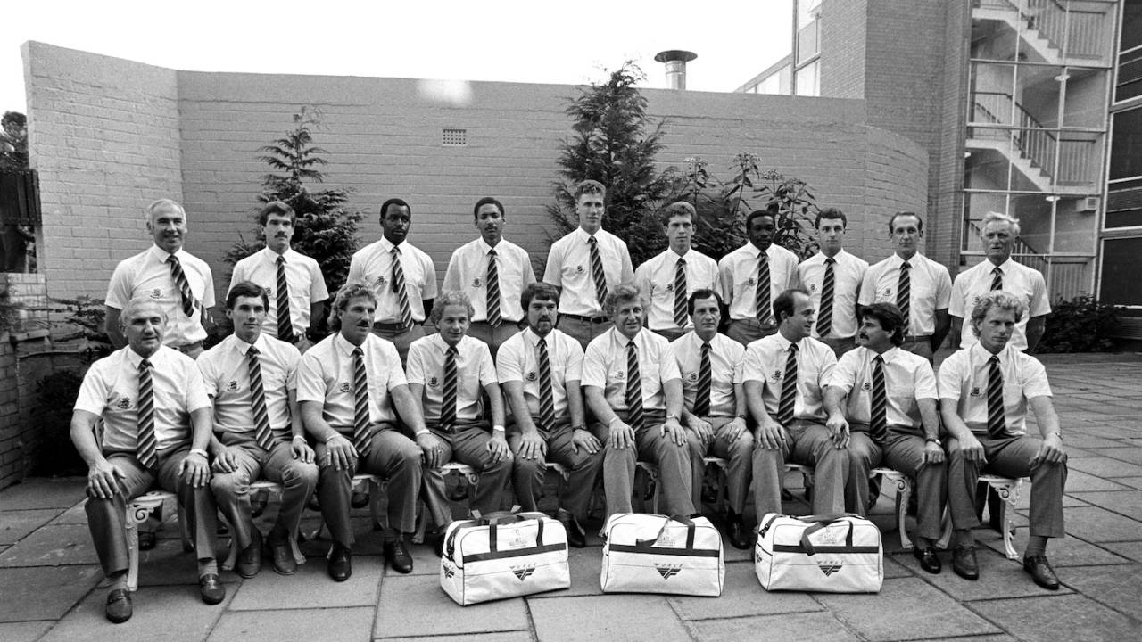The England cricket team line up before leaving for Australia and the Ashes tour 1986/87