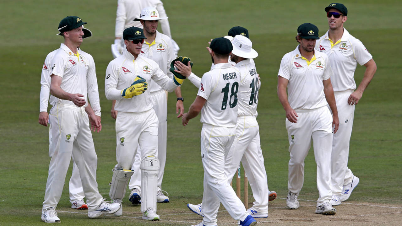 Tim Paine celebrates with team-mates after catching out Jack Leach&nbsp;&nbsp;&bull;&nbsp;&nbsp;Getty Images