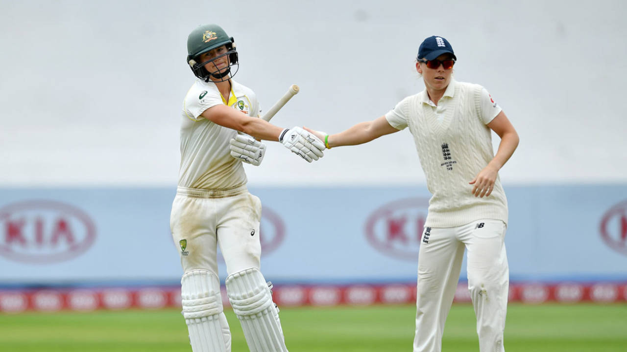 Ellyse Perry shakes hands with Heather Knight after her Ashes hundred, England v Australia, only women's Test, Taunton, 2nd day, July 19, 2019