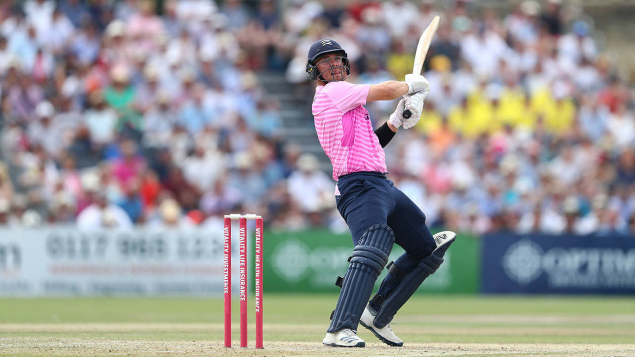 Dan Lincoln came in for AB de Villiers to make his professional debut, Gloucestershire v Middlesex, Vitality Blast, July 25, 2019