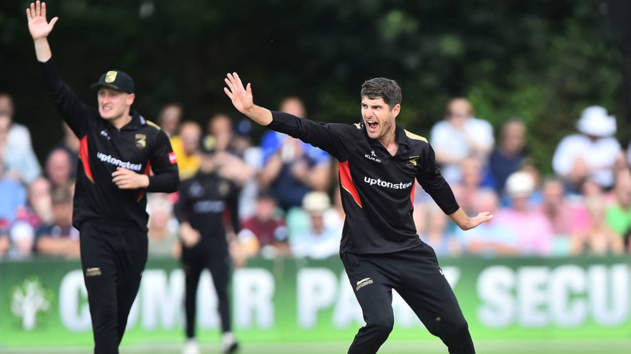 Colin Ackermann appeals for a leg-before shout, Worcestershire v Leicestershire, Vitality Blast, August 4, 2019
