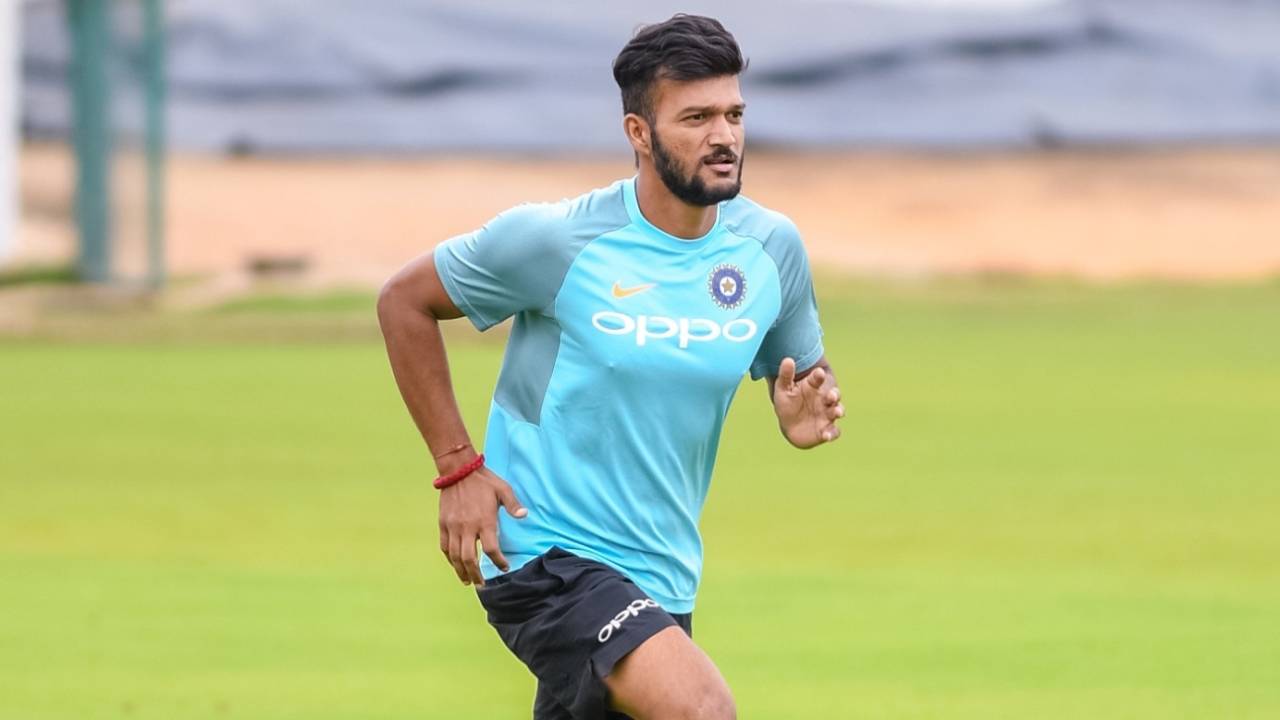 Jalaj Saxena warms up, India Blue v India Green, Just Cricket Academy Ground, 4th day, August 20, 2019