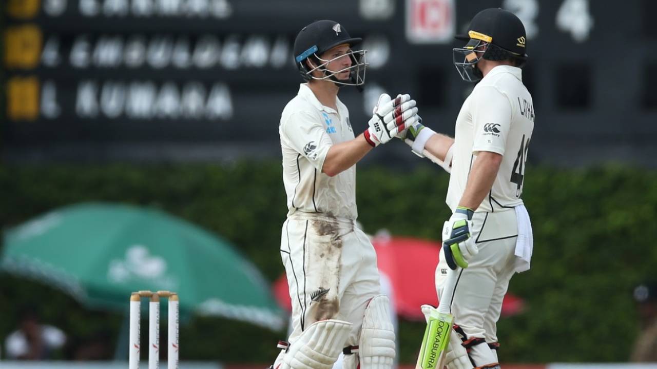BJ Watling and Tom Latham get together, Sri Lanka v New Zealand, 2nd Test, Colombo (PSS), Day 4, August 25, 2019