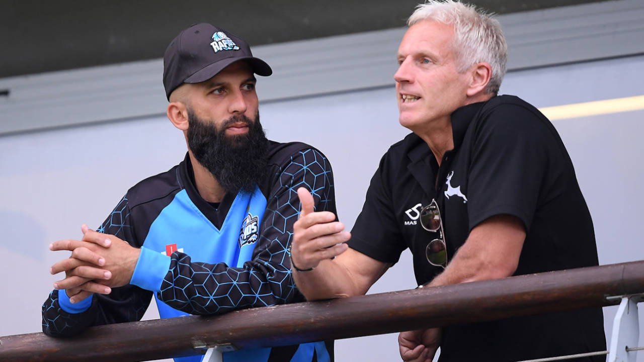 Moeen Ali and Peter Moores talk during a rain delay, Worcestershire v Nottinghamshire, Vitality Blast, New Road, August 28, 2019