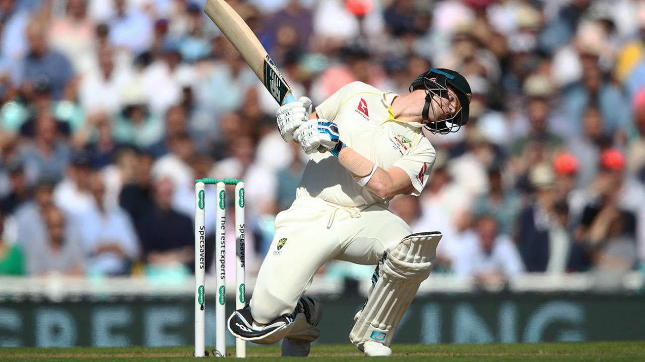 Steven Smith sways out of the way of a bouncer&nbsp;&nbsp;&bull;&nbsp;&nbsp;Getty Images