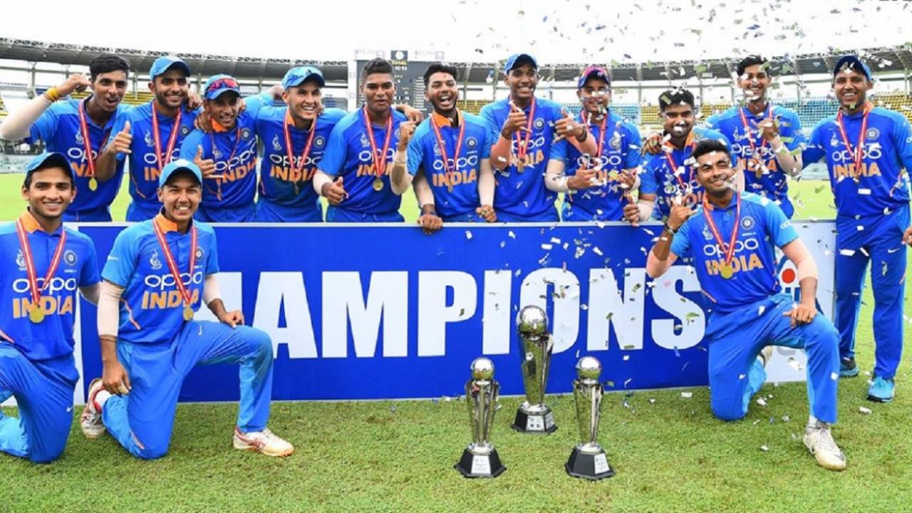 The India Under-19 team pose with the trophy, Bangladesh U-19s v India U-19s, Under-19 Asia Cup final, Colombo, September 14, 2019