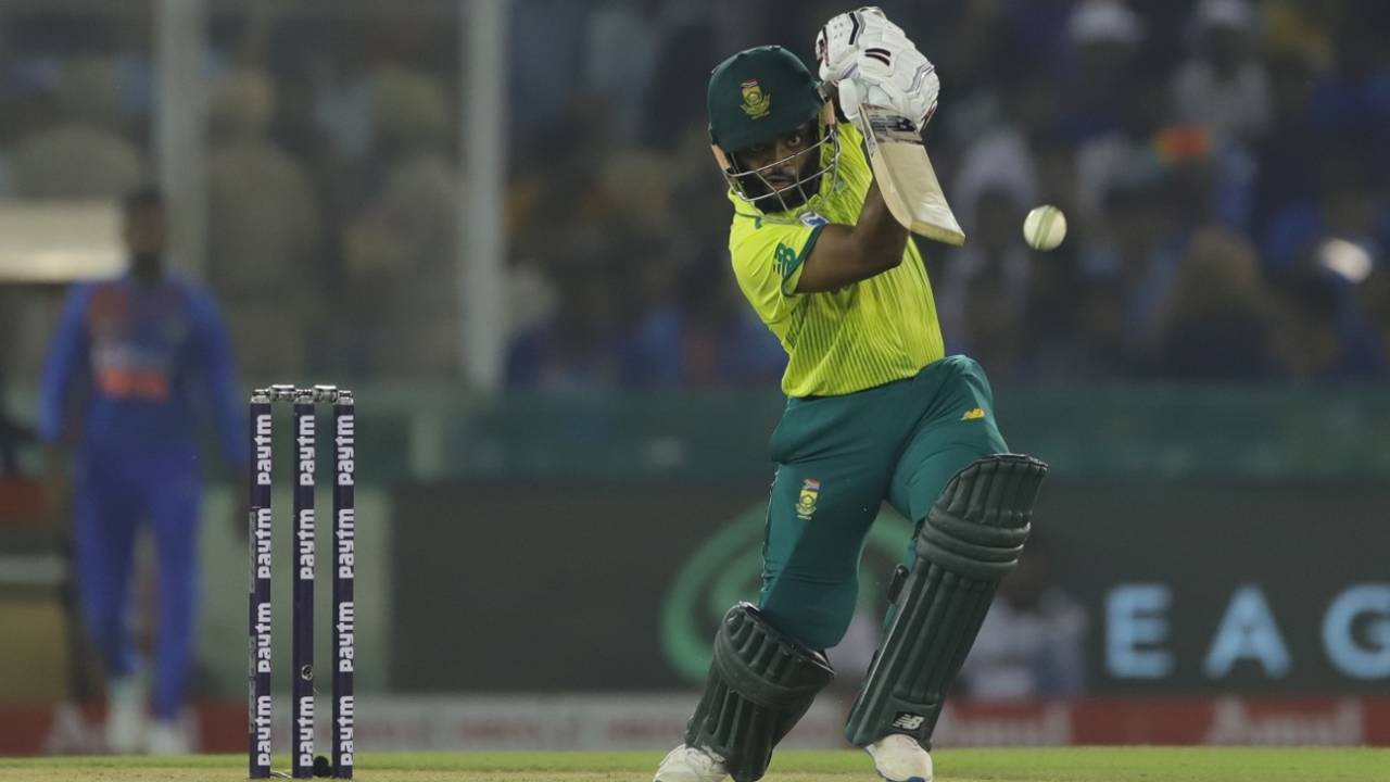 Temba Bavuma punches down the ground, South Africa v India, 2nd T20I, Mohali, September 18, 2019