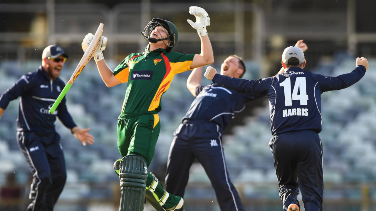 Nathan Ellis reacts to being given out LBW as Victoria celebrate&nbsp;&nbsp;&bull;&nbsp;&nbsp;Getty Images