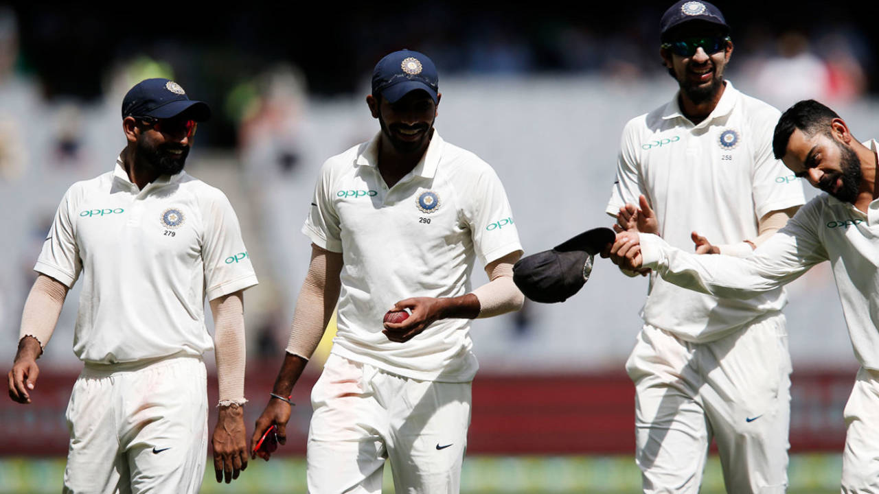 Virat Kohli doffs his cap to Jasprit Bumrah, Australia v India,3rd Test, Melbourne, 3rd day, December 28, 2018