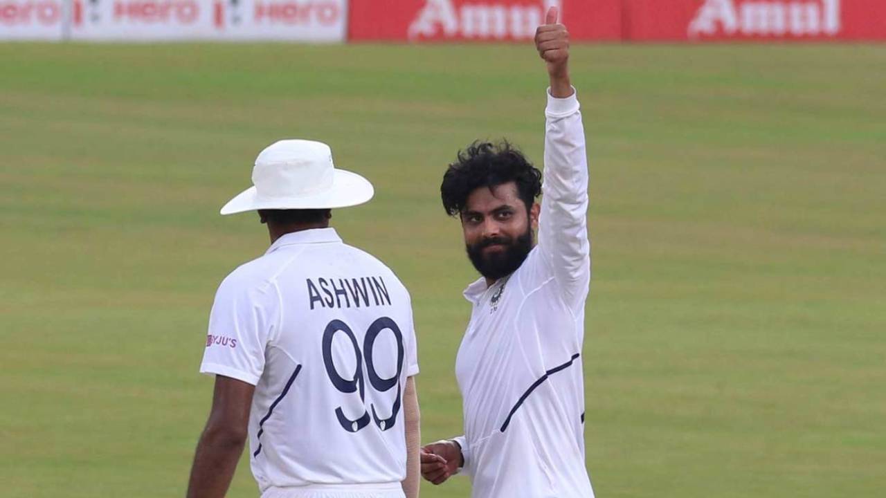 Ravindra Jadeja gives a thumbs-up to the dressing room, India v South Africa, 1st Test, Visakhapatnam, Day 3, October 4, 2019