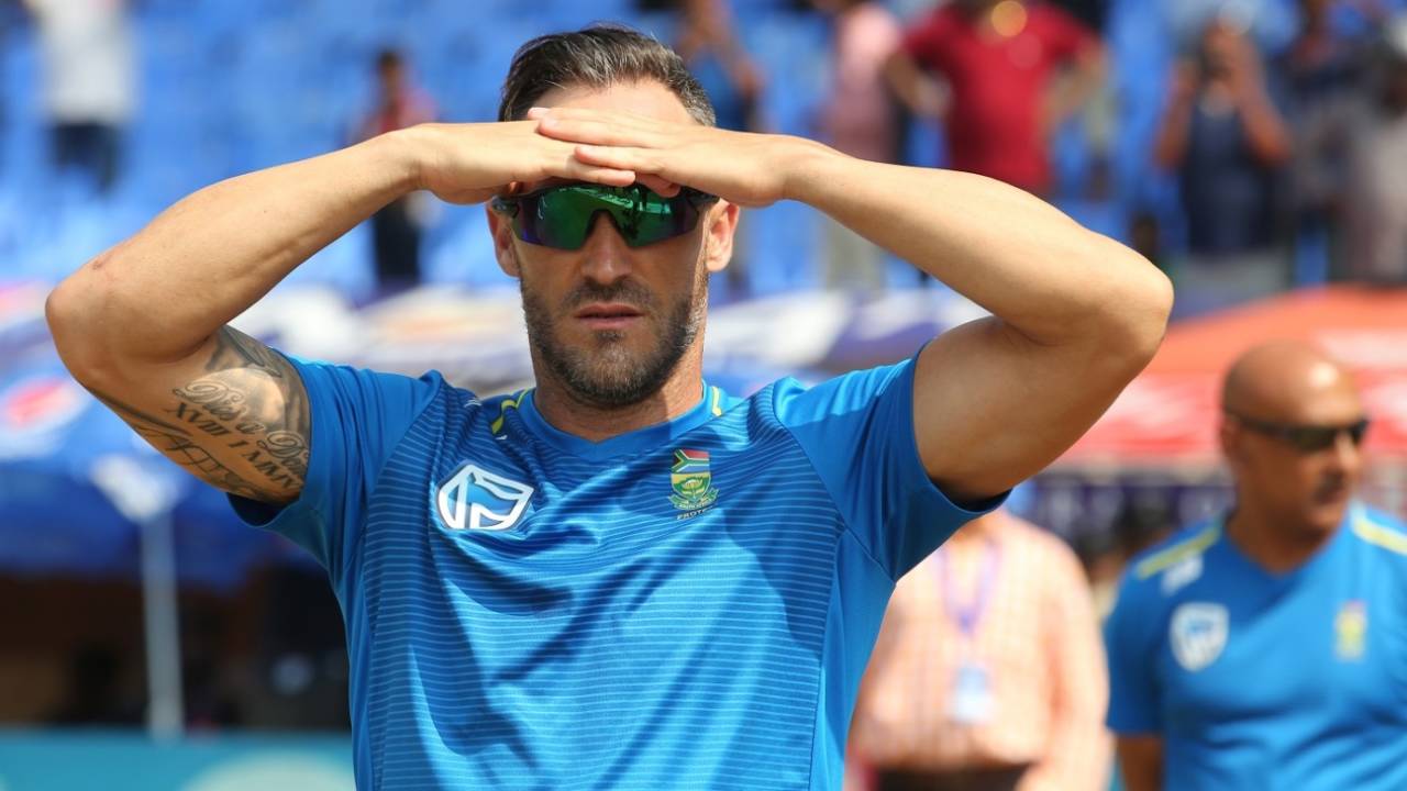 Faf du Plessis looks on, India v South Africa, 1st Test, Visakhapatnam, 5th day, October 6, 2019