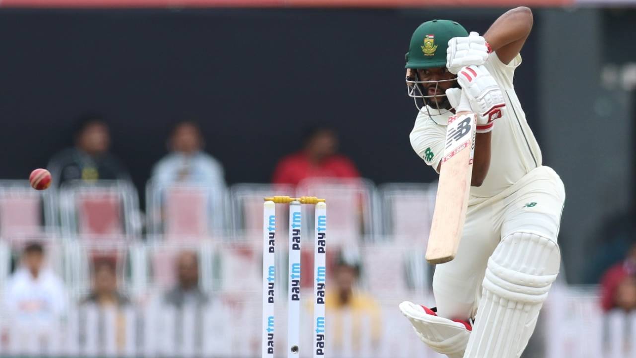 Temba Bavuma is watchful as he drives, India v South Africa, 3rd Test, Ranchi, 3rd day, October 21, 2019
