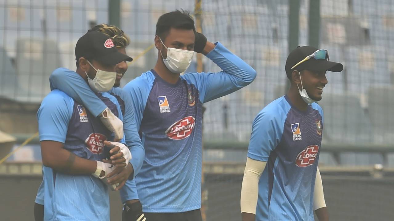 Some Bangladesh players have anti-pollution masks on while training