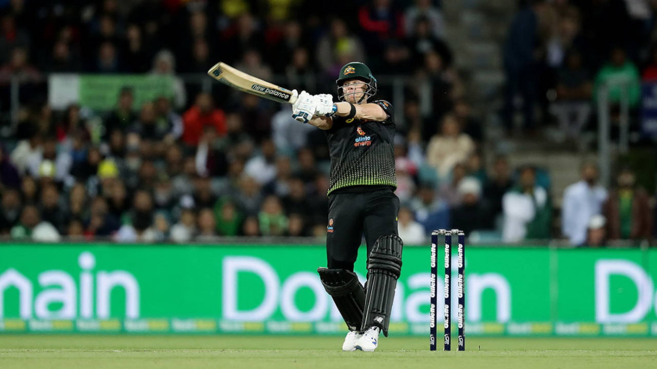 Steven Smith goes after a short ball, Australia v Pakistan, 2nd T20I, Canberra, November 5, 2019