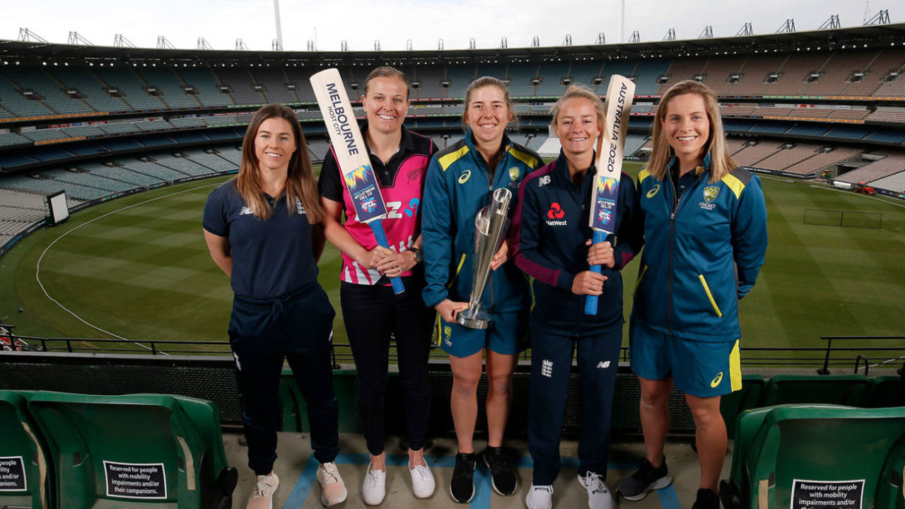 Tammy Beaumont, Lea Tahuhu, Georgia Wareham, Danni Wyatt and Sophie Molineux mark 100 days until the T20 World Cup, Melbourne, November 13, 2019