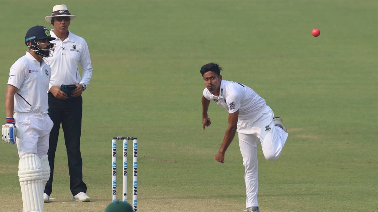 Taijul Islam tosses one up, India v Bangladesh, 2nd Test, Kolkata, 2nd day, November 23, 2019