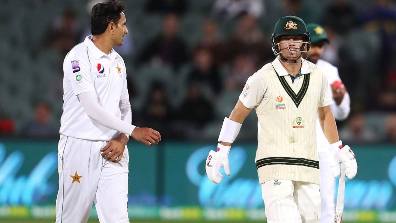 Mohammad Abbas has a chat with David Warner, Australia v Pakistan, 2nd Test, Adelaide, 1st day