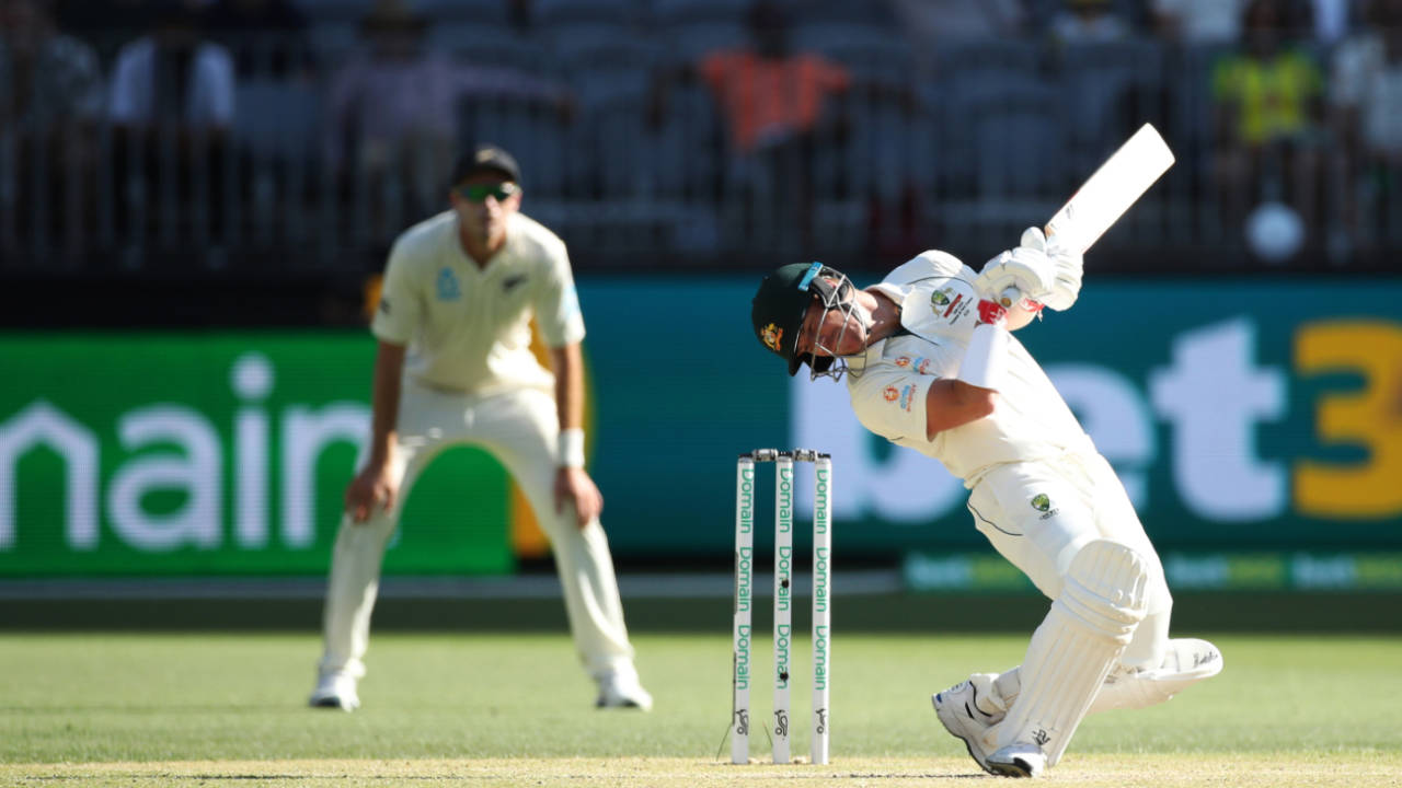 David Warner sways out of the way of a bouncer, Australia v New Zealand, 1st Test, Perth, 3rd day, December 14, 2019
