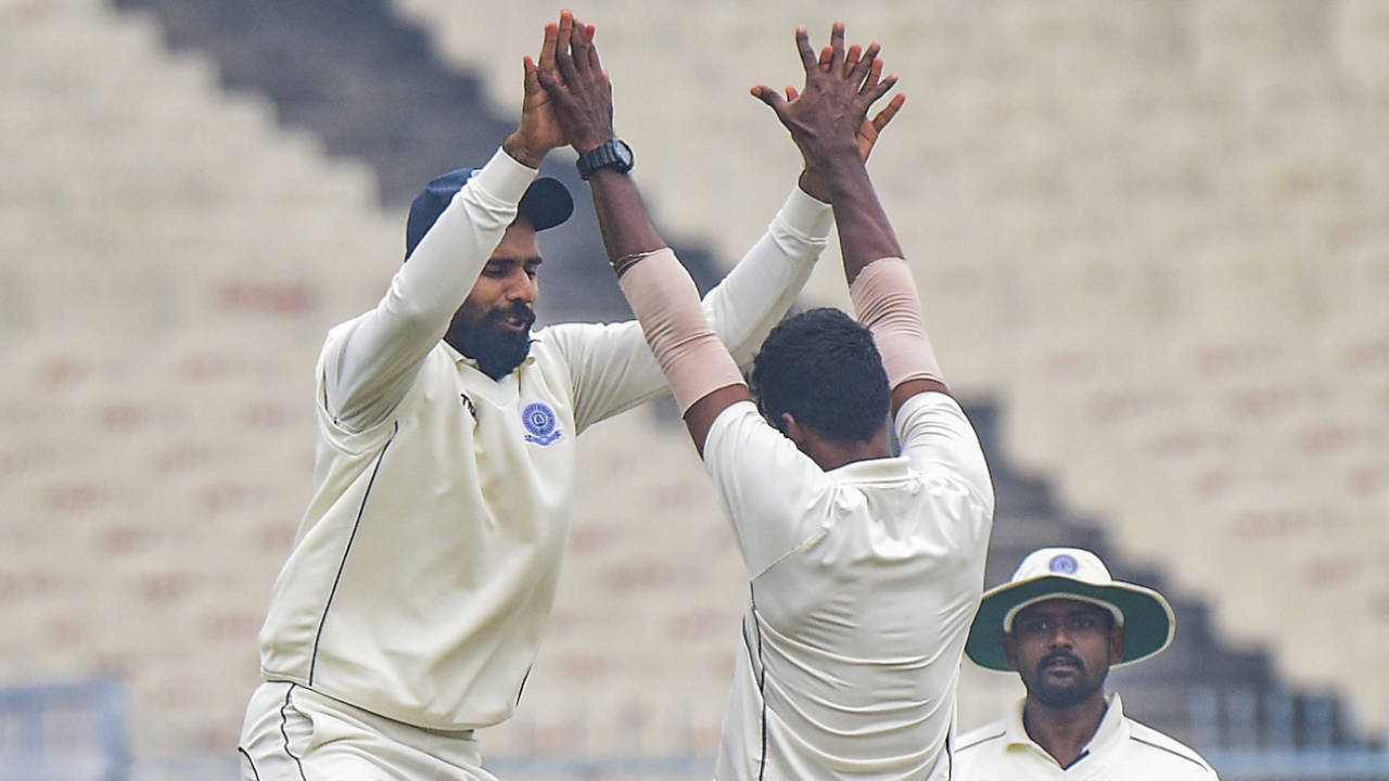 Hanuma Vihari goes up in celebration with KV Sasikanth, Bengal v Andhra, Ranji Trophy 2019-20, Group A, Kolkata, 2nd day, December 26, 2019