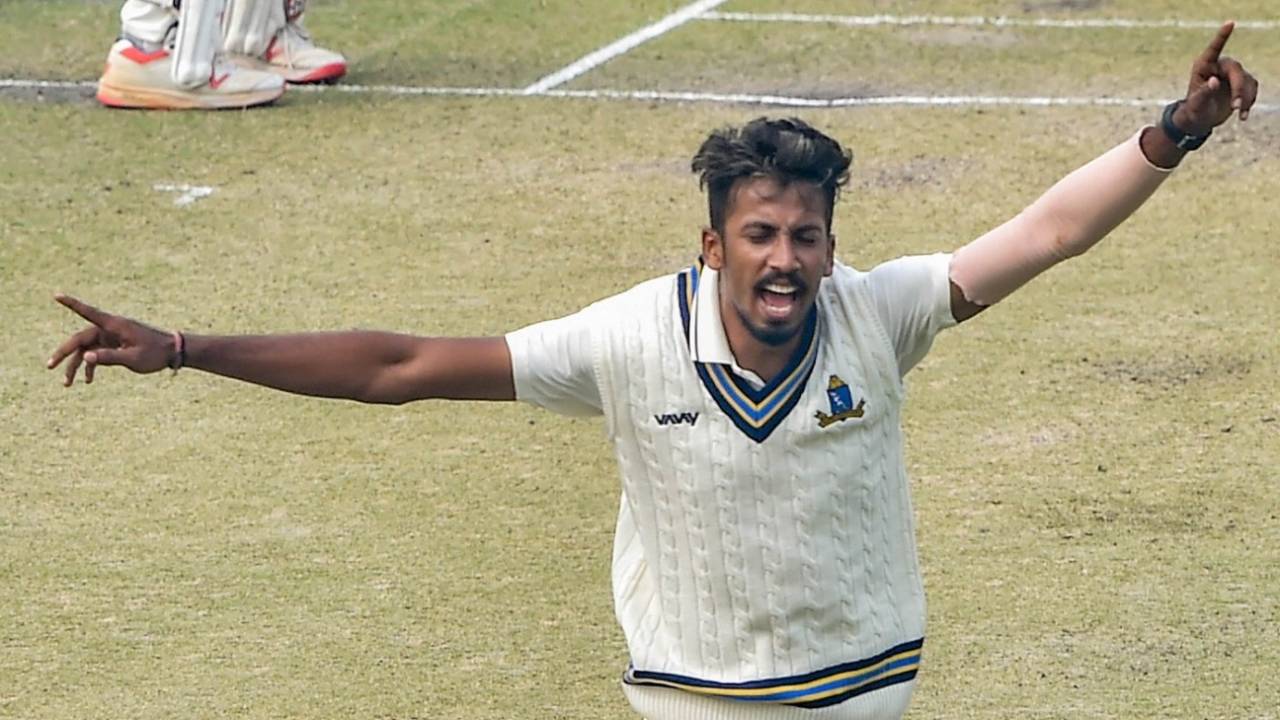 Ishan Porel picked up four wickets, Bengal v Andhra, Ranji Trophy 2019-20, 3rd day, Kolkata, December 27, 2019