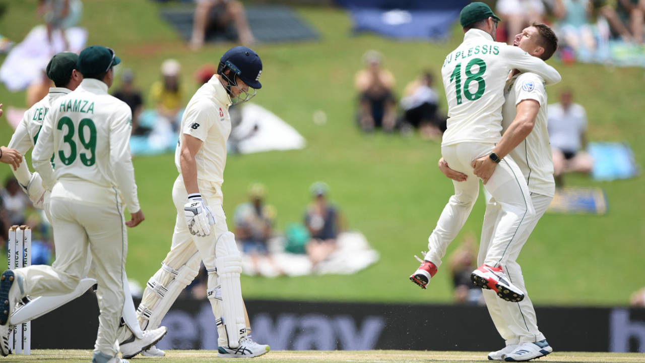 Faf du Plessis jumps on Dwaine Pretorius after the allrounder dismissed Joe Denly, South Africa v England, 1st Test, Centurion, 4th day, December 29, 2019