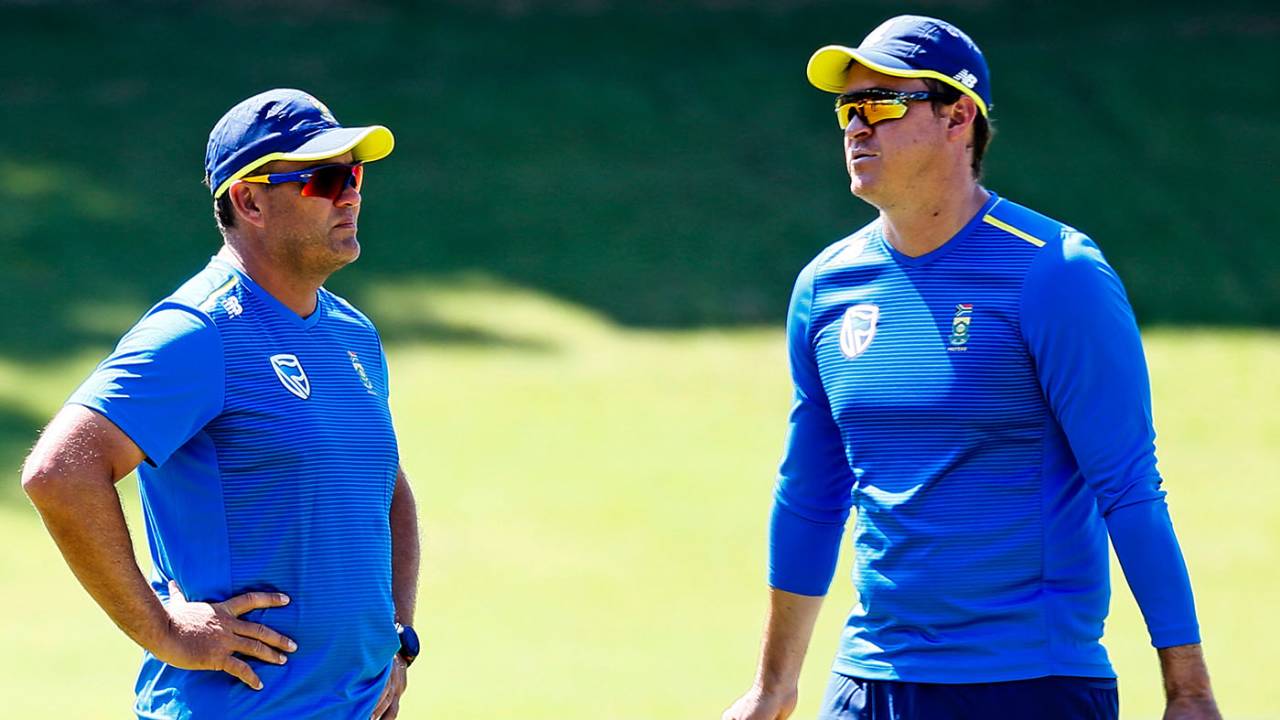 Jacques Kallis and Paul Harris at South Africa training