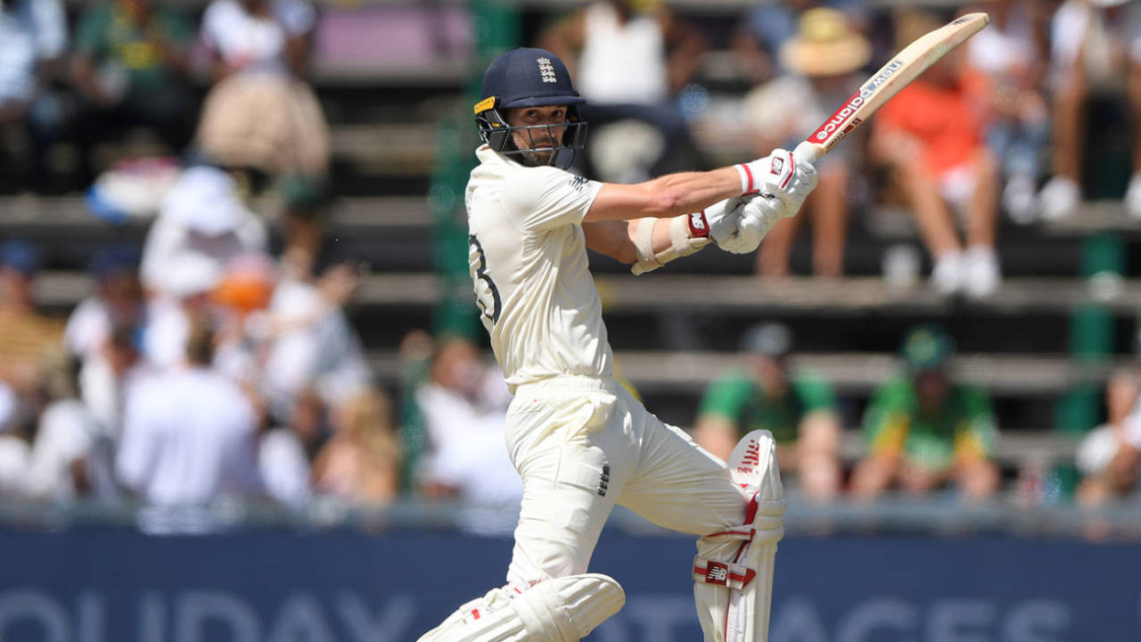 Mark Wood slashes a cut through the off side, South Africa v England, 4th Test, Day 2, Johannesburg, January 25, 2020