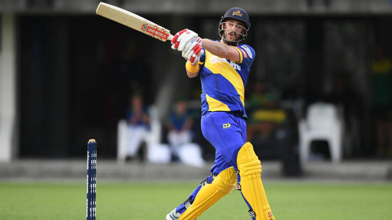 Hamish Rutherford plays a pull, Otago Volts v Central Stags, Napier, January 2, 2020