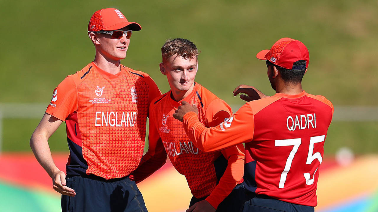 Lewis Goldsworthy is congratulated by team-mates after claiming his fifth wicket&nbsp;&nbsp;&bull;&nbsp;&nbsp;ICC via Getty