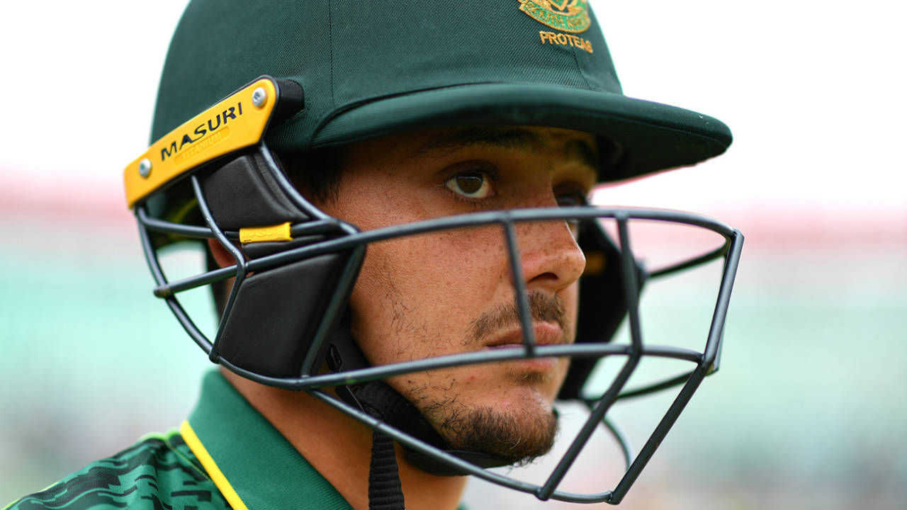 Quinton de Kock looks on, South Africa v England, 2nd ODI, Durban, February 7, 2020