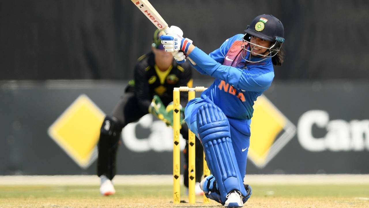 Smriti Mandhana slog-sweeps on the way to her half-century, Australia v India, Tri-Nation Women's T20 Series, Melbourne, February 8, 2020
