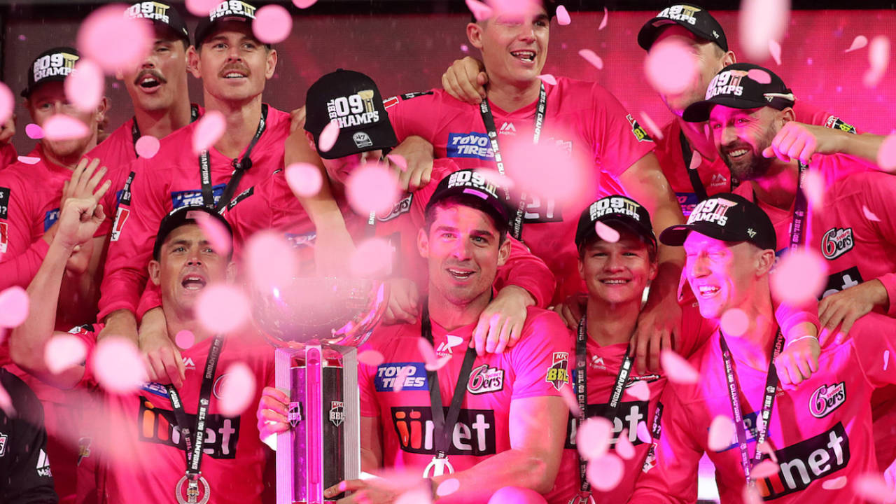 The Sydney Sixers players soak in the win&nbsp;&nbsp;&bull;&nbsp;&nbsp;Getty Images