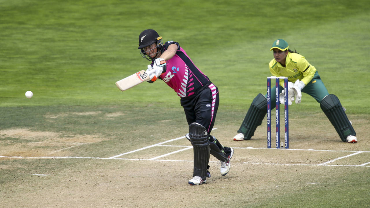 Sophie Devine steps out to drive, New Zealand women v South Africa women, 3rd T20I, Wellington, February 9, 2020
