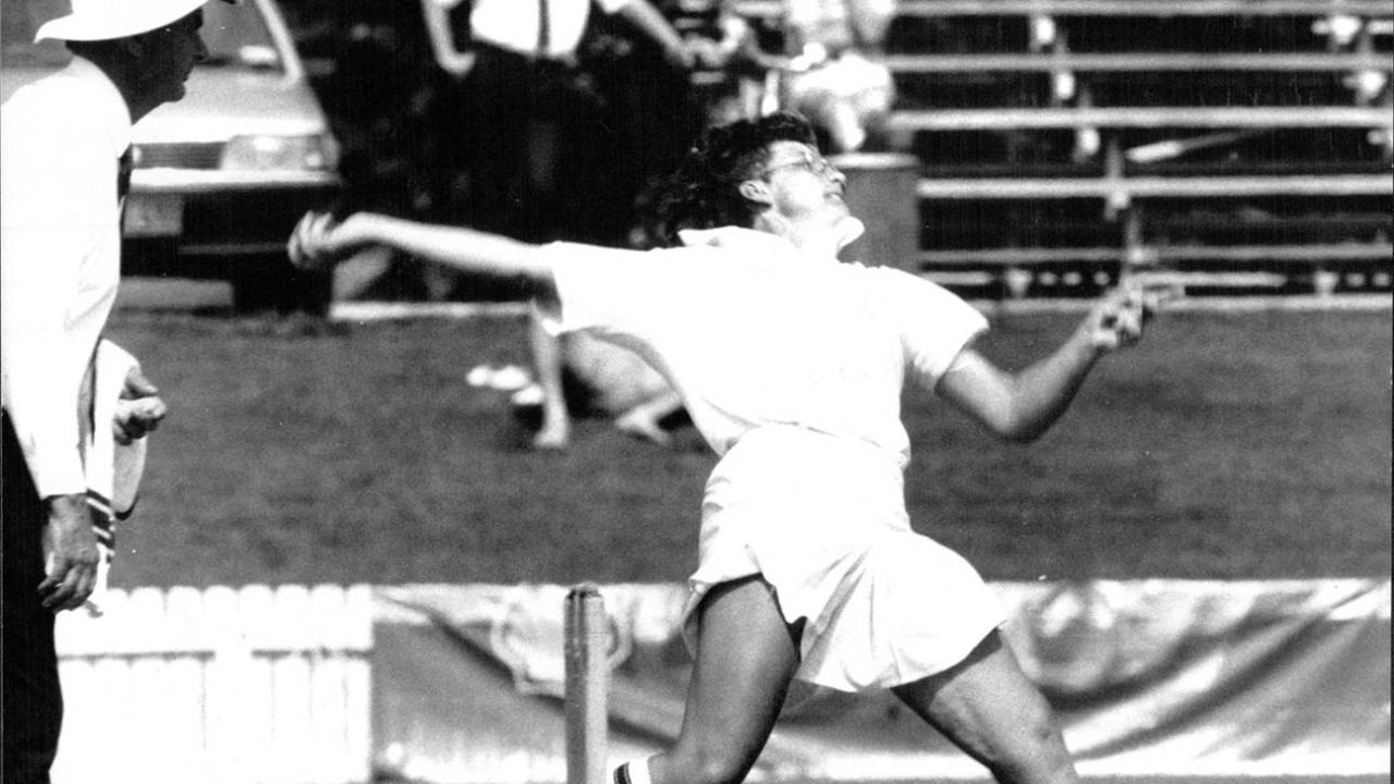 Sharon Tredrea bowls against New Zealand in 1988