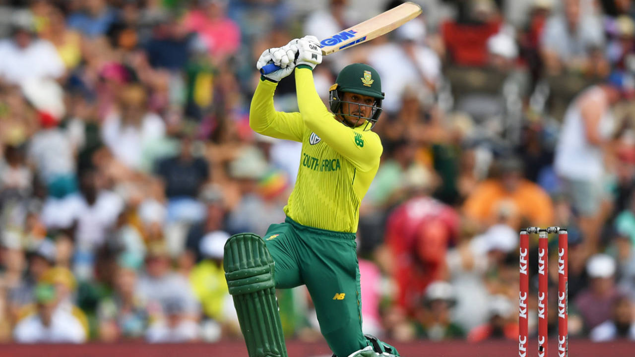 Quinton de Kock launches one over the covers, South Africa v England, 3rd T20I, Centurion. February 16, 2020