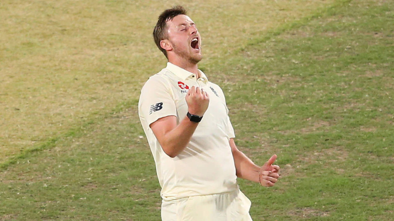 Ollie Robinson celebrates the wicket of Moises Henriques&nbsp;&nbsp;&bull;&nbsp;&nbsp;Getty Images
