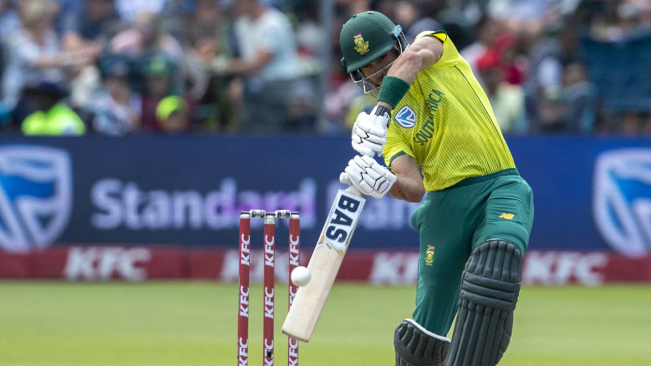 Reeza Hendricks flays one through the off side, South Africa v Australia, 2nd T20I, Port Elizabeth, February 23, 2020