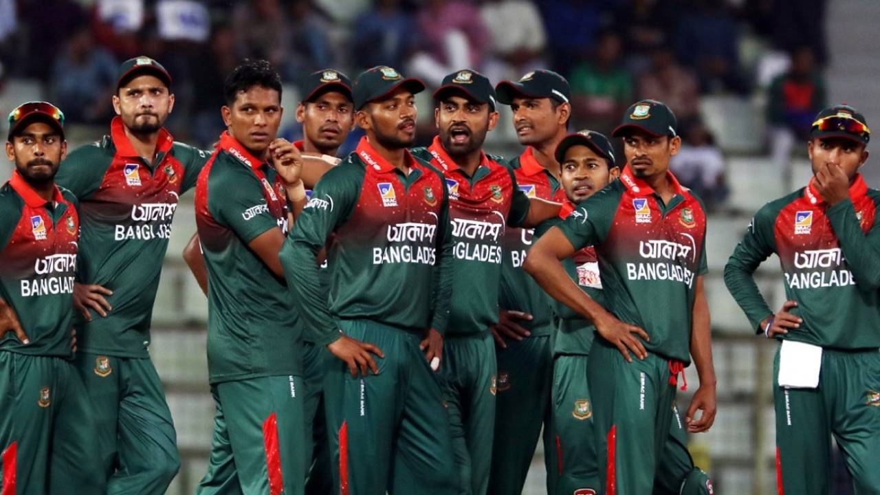 The Bangladesh players await a verdict after reviewing a decision against Mohammad Saifuddin, Bangladesh v Zimbabwe, 1st ODI, Sylhet, March 1, 2020
