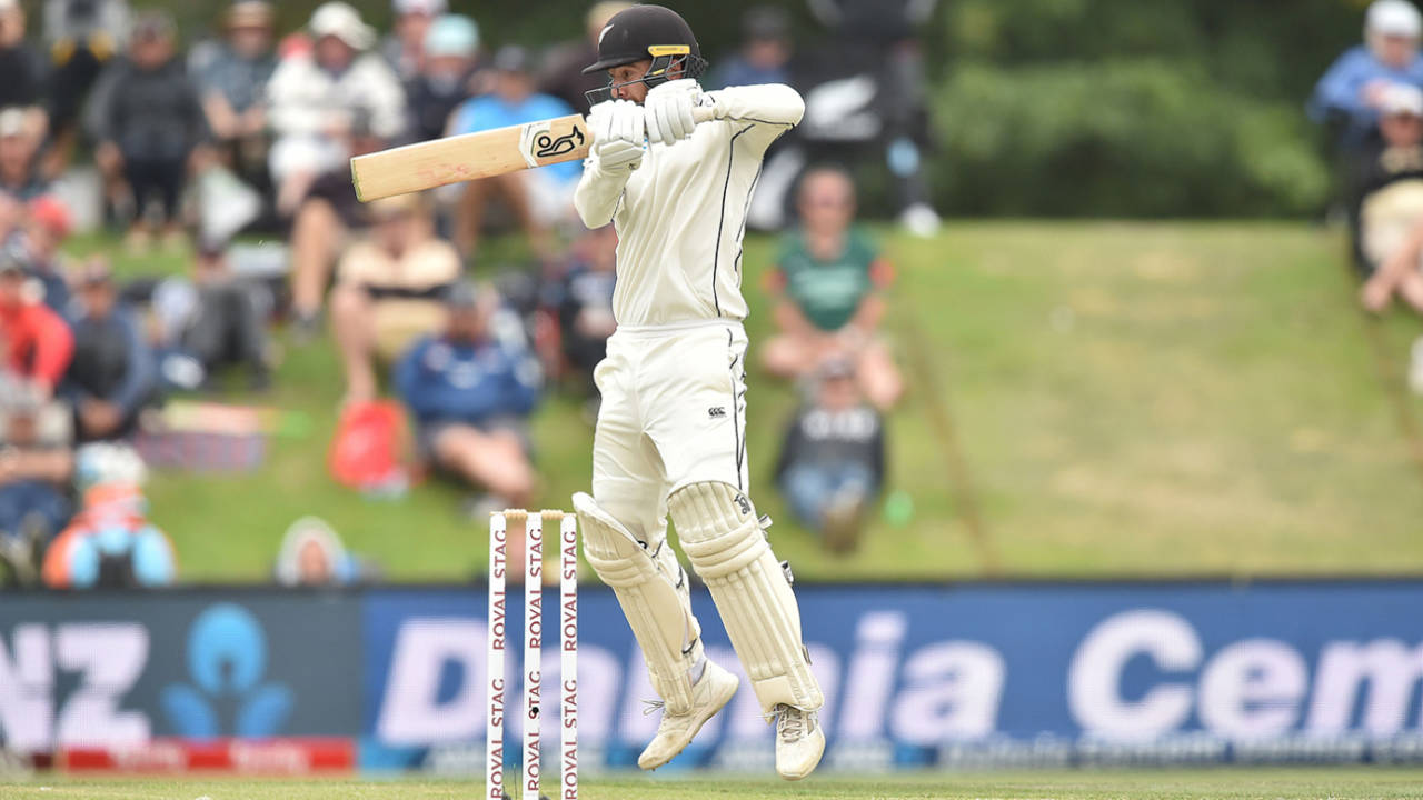 Tom Blundell flays one through point, New Zealand v India, 2nd Test, Christchurch, 3rd day, March 2, 2020