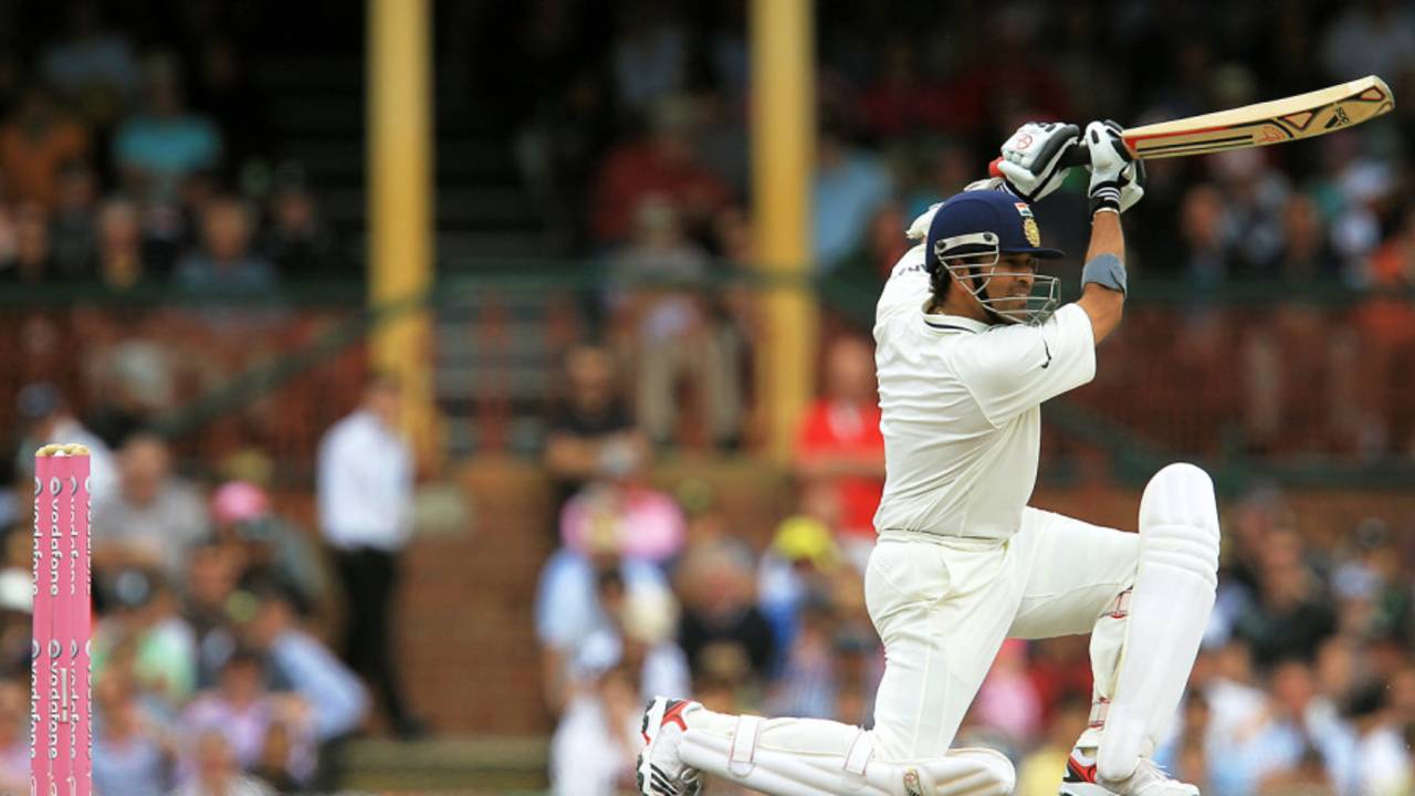 Sachin Tendulkar drives, Australia v India, 2nd Test, Sydney, 4th day, January 6, 2012