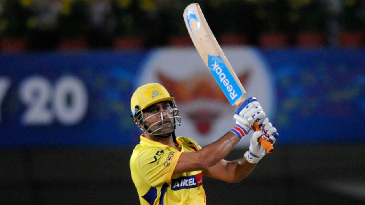 MS Dhoni deposits one in the Ranchi crowd, Chennai Super Kings v Sunrisers Hyderabad, Group B, Champions League 2013, Ranchi, September 26, 2013
