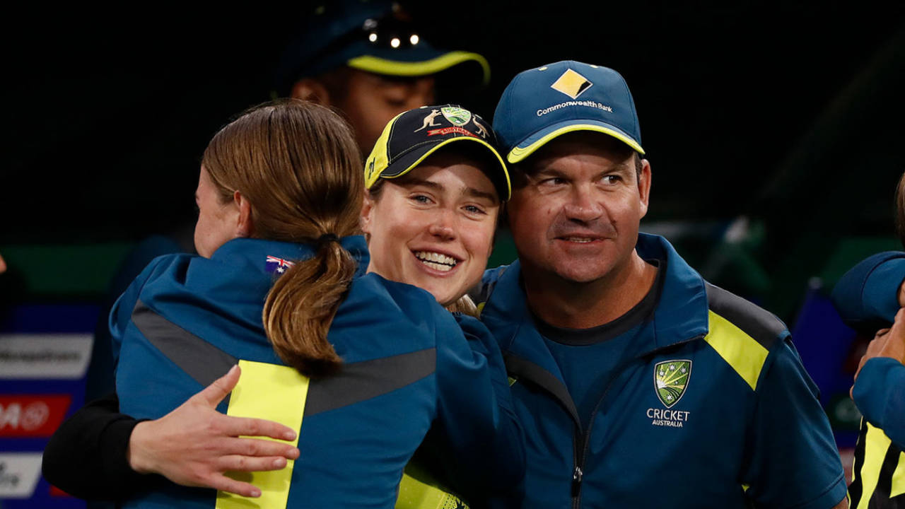 Mott with Ellyse Perry after the final. "There was so much expectation and build-up into that game, and we knew there was a lot at stake. So there was absolutely a burden there" size: 900&nbsp;&nbsp;&bull;&nbsp;&nbsp;Getty Images