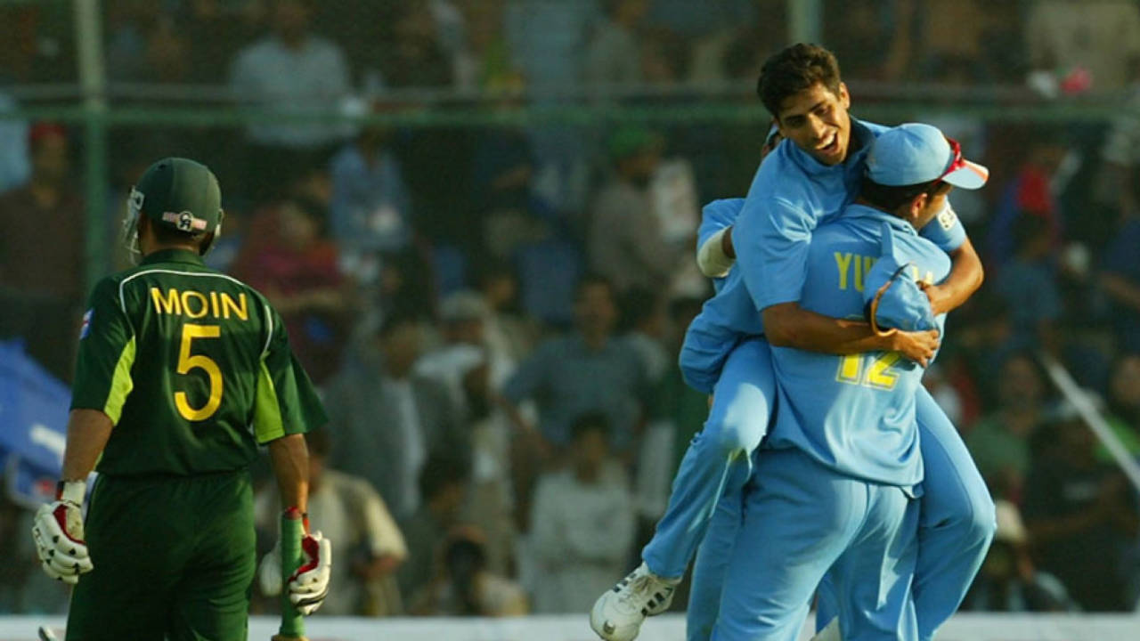 India's 2003-04 tour of Pakistan began with a high-scoring thriller in Karachi&nbsp;&nbsp;&bull;&nbsp;&nbsp;Scott Barbour/Getty Images