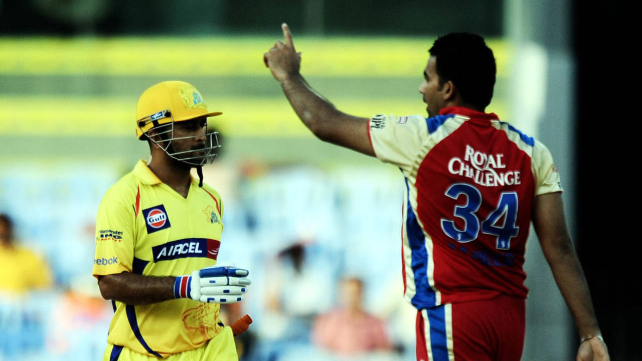 MS Dhoni powers one past the bowler, Chennai Super Kings v Royal Challengers Bangalore, Chennai, April 16, 2011