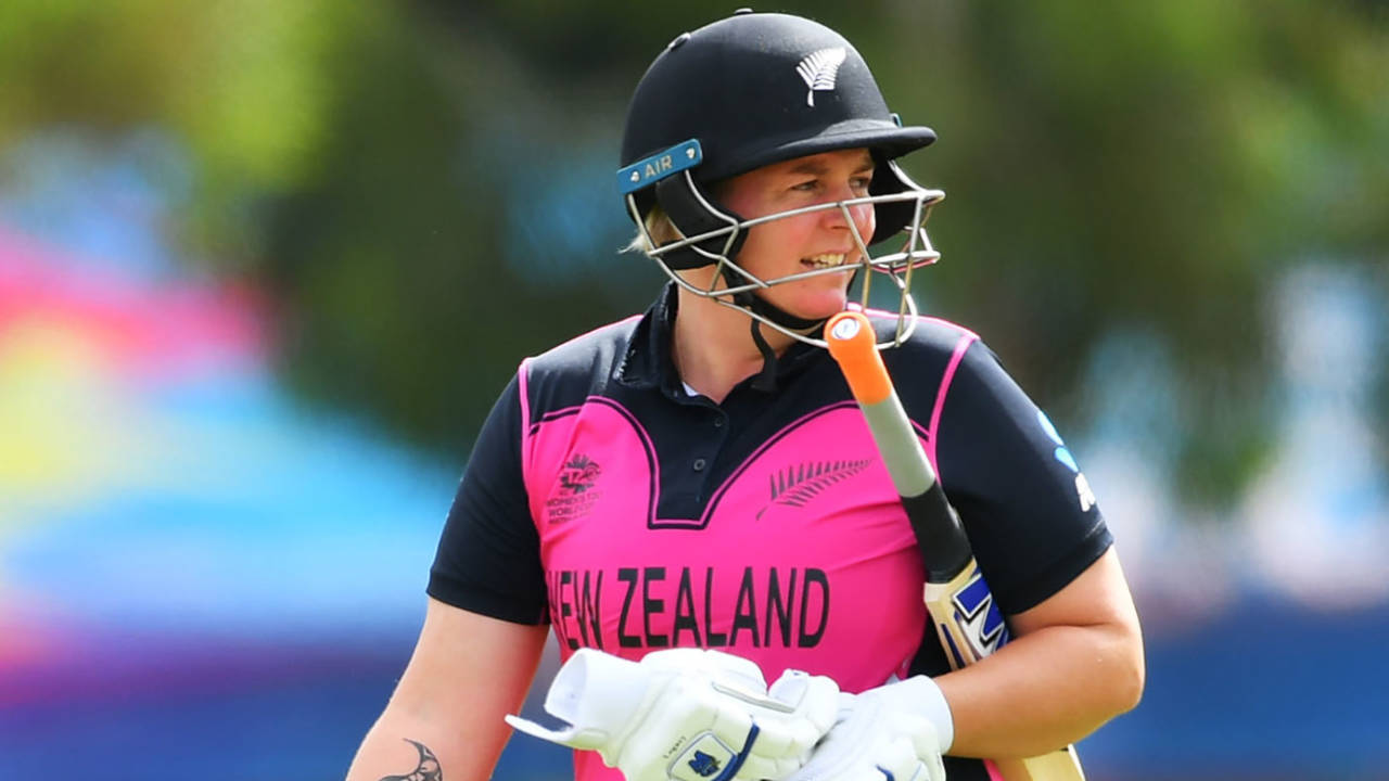 Rachel Priest walks off after being dismissed, New Zealand women vs Thailand women, T20 World Cup warm-up, Adelaide, February 19, 2020
