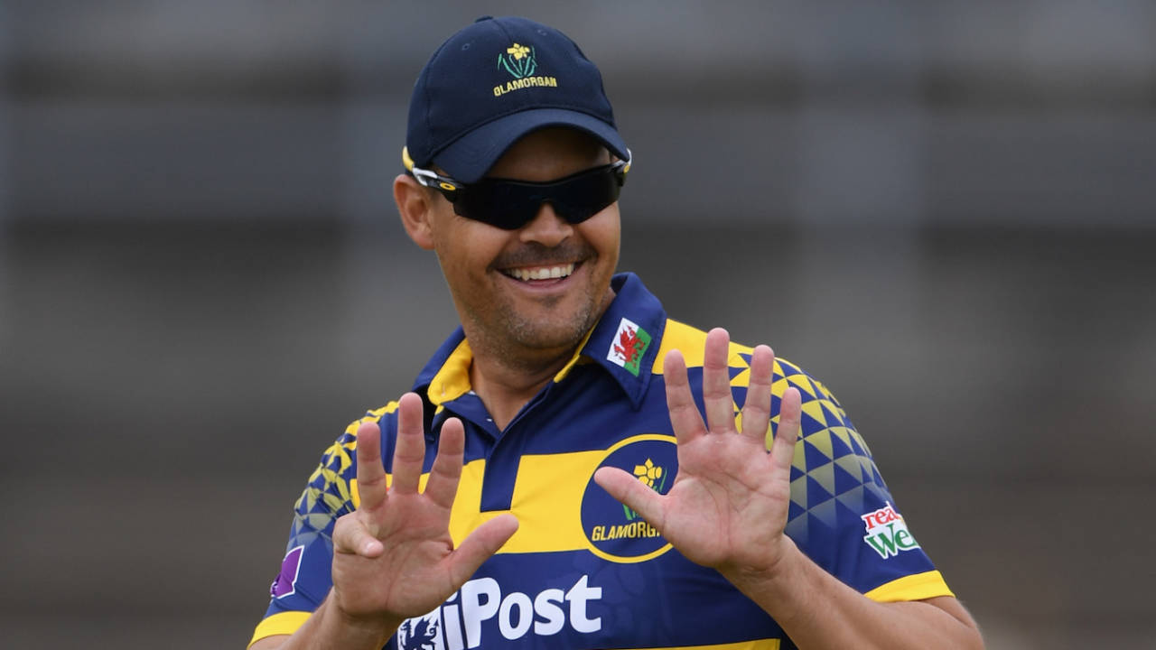 Jacques Rudolph has a bit of fun in the outfield, Glamorgan v Hampshire, Royal London One-Day Cup, St Helen's, Swansea, Wales, July 31, 2016