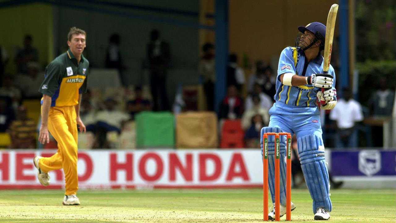Sachin Tendulkar hooks Glenn McGrath, India v Australia, ICC Knockout 2000
