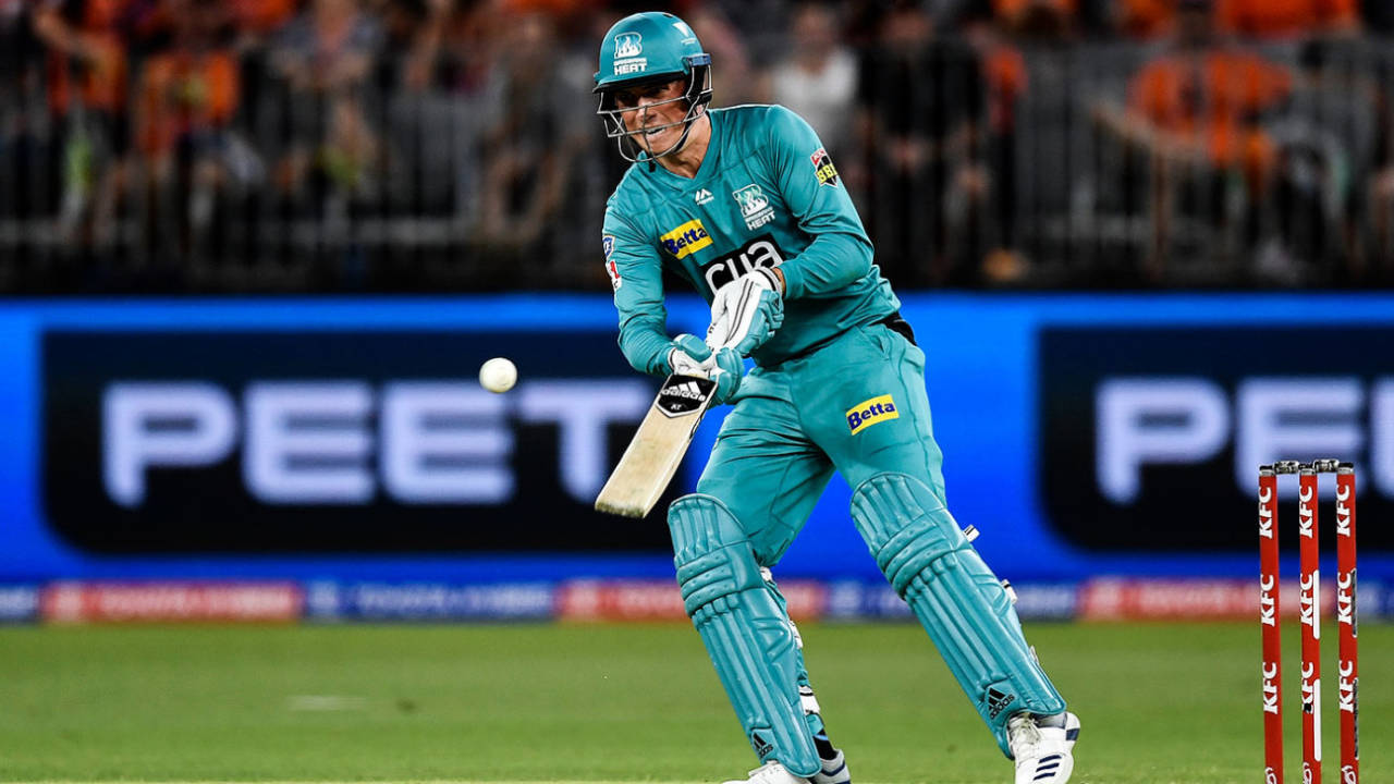 Tom Banton looks to scoop, Perth Scorchers v Brisbane Heat, Big Bash League, Perth, January 11, 2011